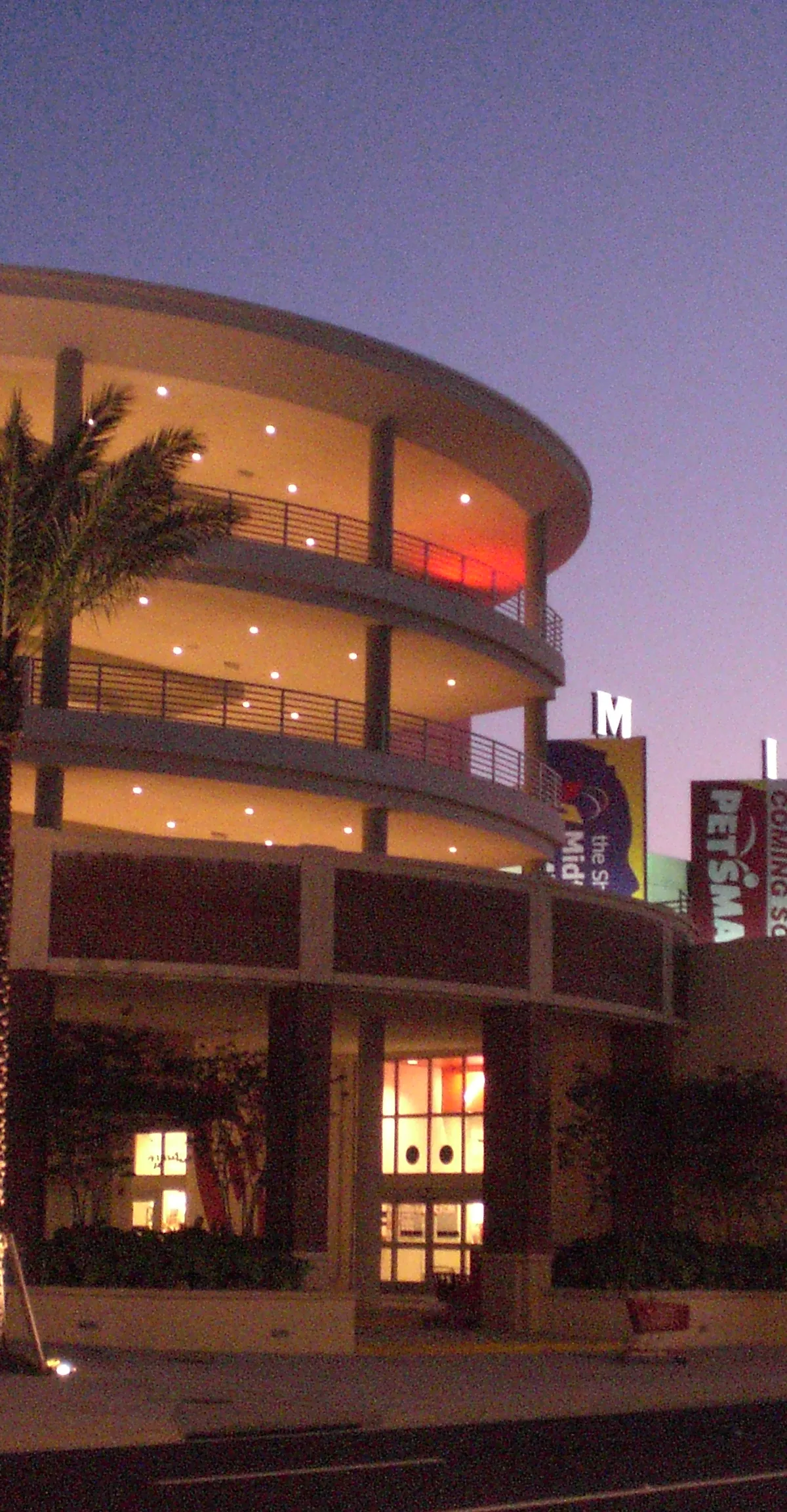 The Shops at Midtown Miami, March 2007. Historical neighborhood context; not the new bookstore.